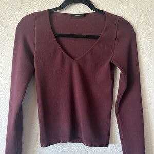Forever 21 Women's Burgundy Long Sleeve V-Neck Top